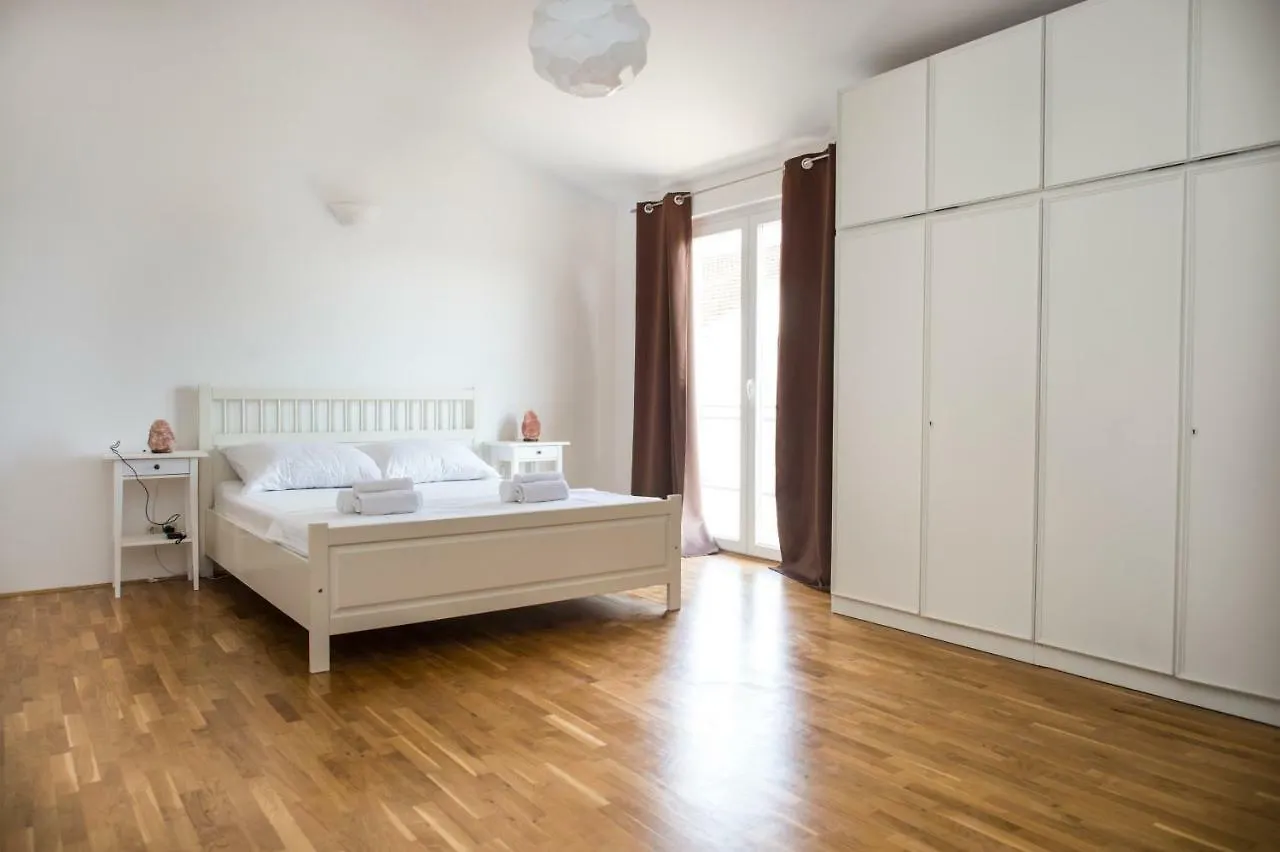 Villa Mira Kastela 0*,  Croatia